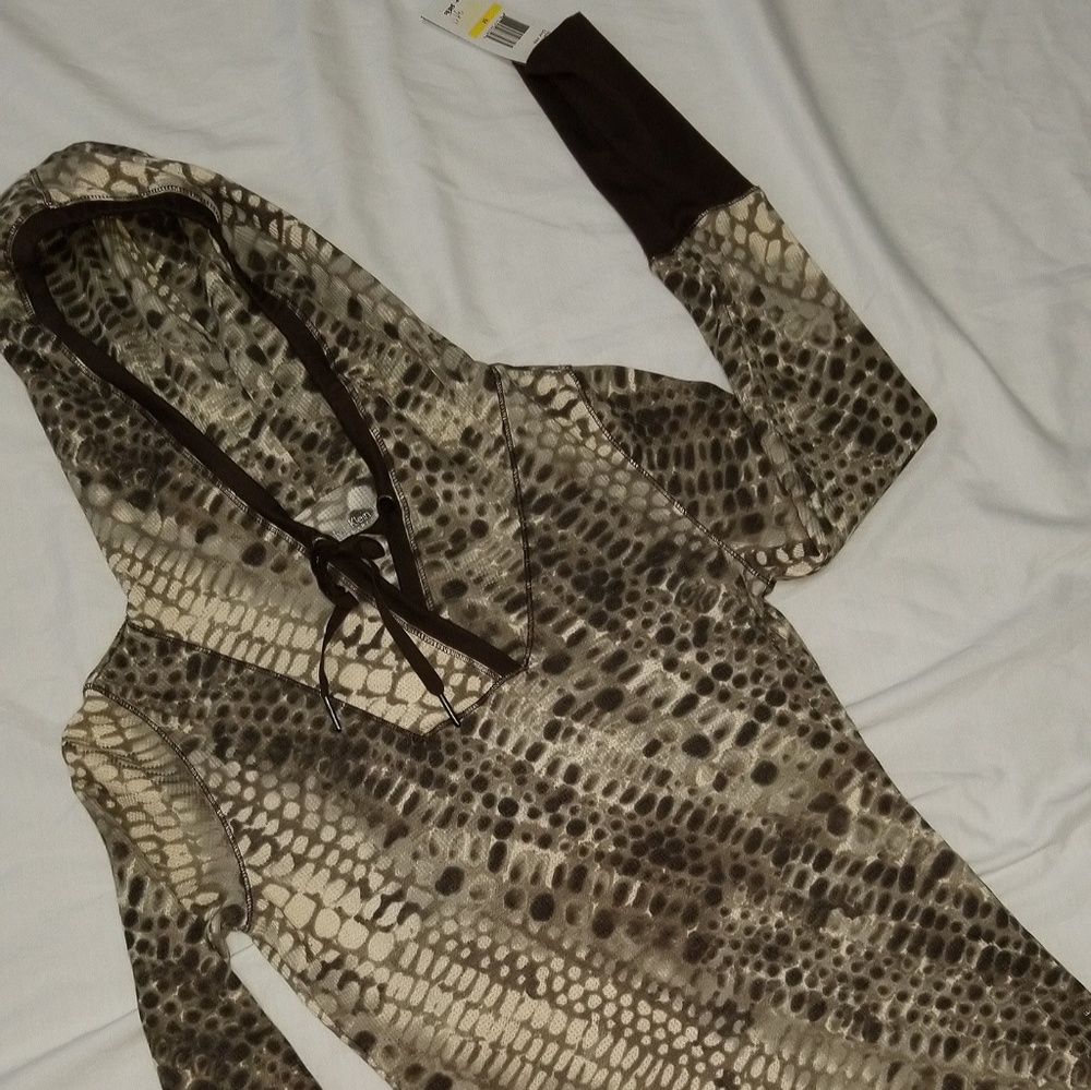 Women's Calvin Klein medium long sleeve with hood